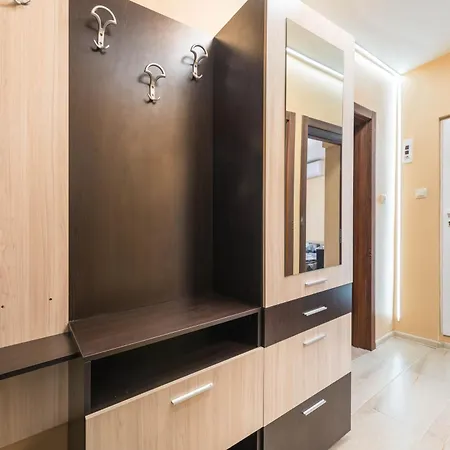 Downtown - Free Parking & Near By Apartmax * Varna
