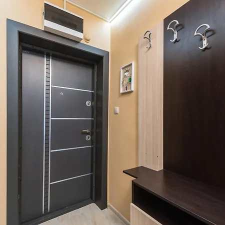 Appartamento Downtown - Free Parking & Near By Apartmax *