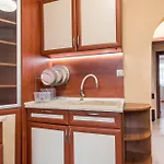 Апартамент Downtown - Free Parking & Near By Apartmax Варна