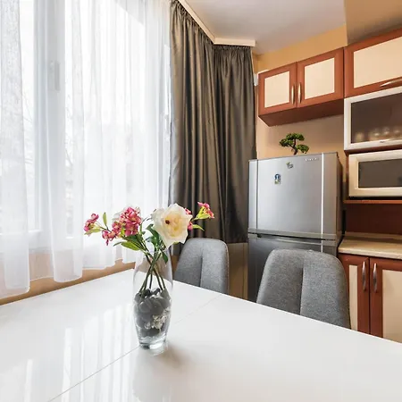 Downtown - Free Parking & Near By Apartmax Várna