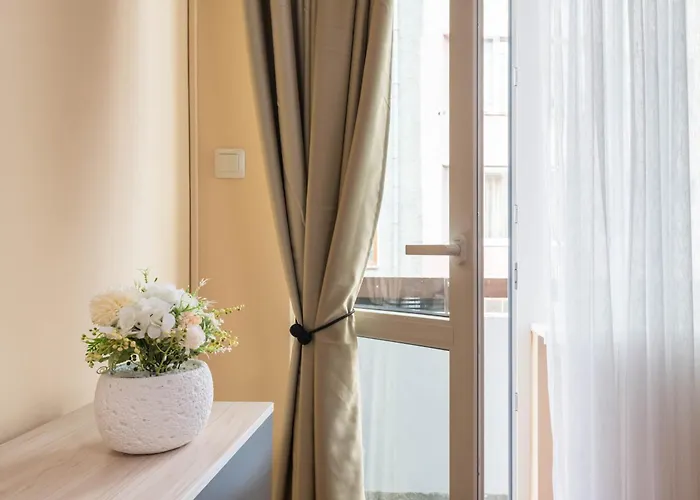 Downtown - Free Parking & Near By Apartmax Apartman Várna