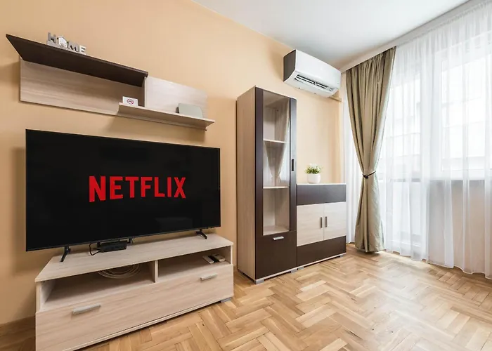 Downtown - Free Parking & Near By Apartmax * Várna